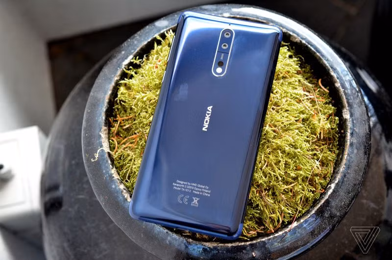 HMD úp mở về một smartphone màn hình lớn hơn Nokia 8 ảnh 1