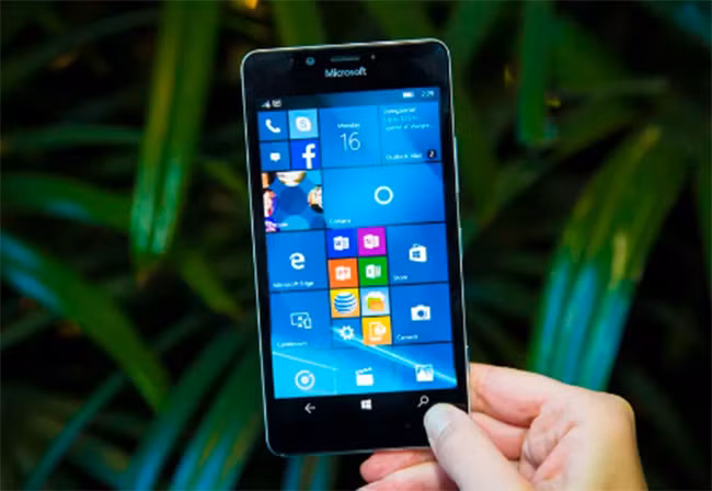 Lumia 950 (ảnh CNET)