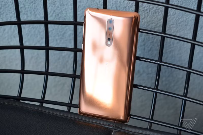 Nokia 8 chính thức ra mắt với viền dày, camera có tính năng “bothie” ảnh 10