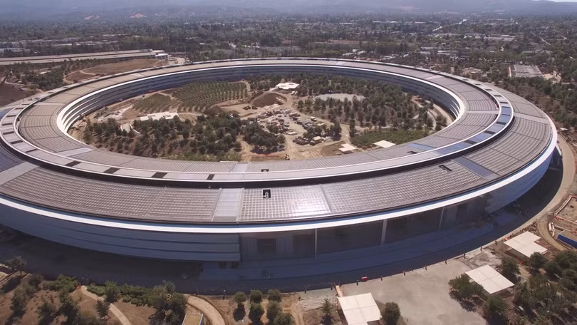 Chiêm ngưỡng trụ sở 5 tỷ USD của Apple sắp đưa vào hoạt động ảnh 9