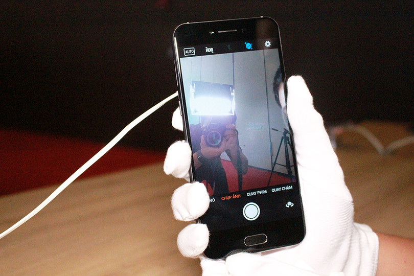 Video trên tay và ảnh thực tế Bphone 2017 ảnh 8