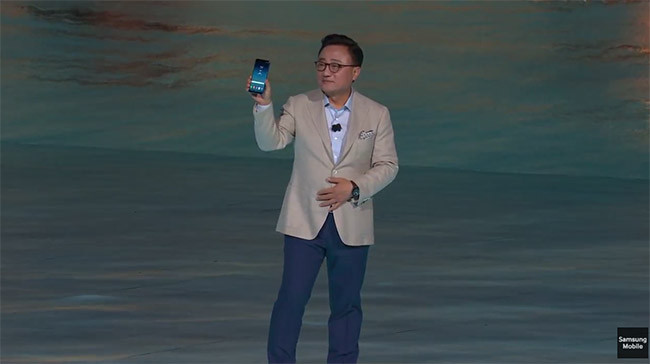 Galaxy Note 8 đã ra mắt: cấu hình cực mạnh, 4 màu sắc, lên kệ vào 15/9 ảnh 17