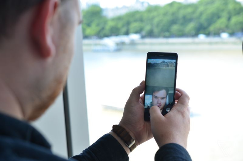 Nokia 8 chính thức ra mắt với viền dày, camera có tính năng “bothie” ảnh 12