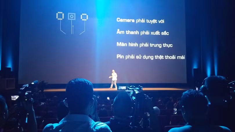 CEO Nguyễn Tử Quảng: Bphone 2017 giá 9.789.000 đồng, mở bán từ 19/8 tới ảnh 8
