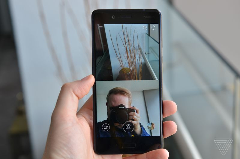 Nokia 8 chính thức ra mắt với viền dày, camera có tính năng “bothie” ảnh 2