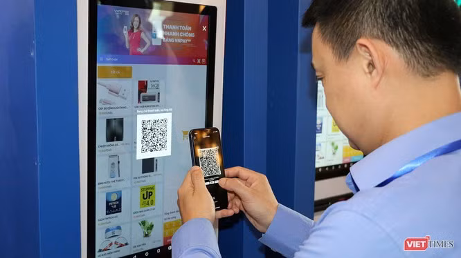 Người dân thành thị đã quen với các phương pháp thanh toán không dùng tiền mặt