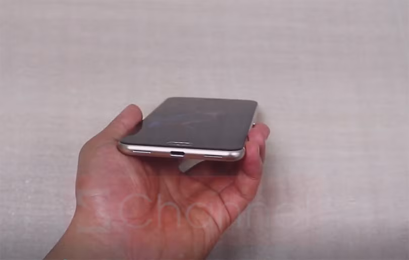 Bphone 2018 của BKAV bất ngờ lộ diện ảnh 1