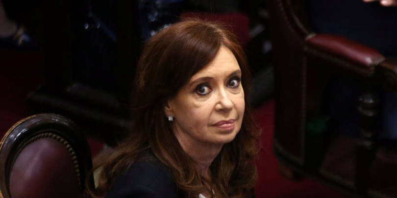 Tổng thống Putin follow 19 người trên Twitter, trong đó có một người đã chết cách đây 5 năm ảnh 6