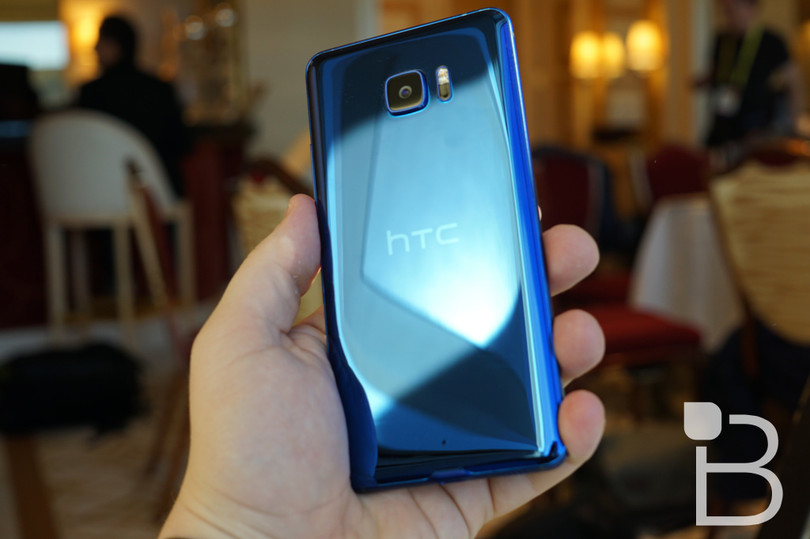 HTC U Ultra đang được bán với giá sốc 5,5 triệu đồng ảnh 3