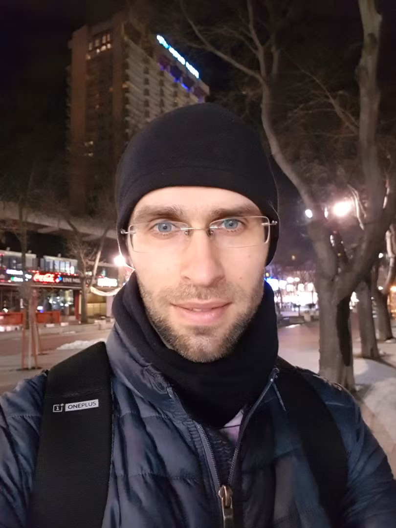 Chụp đêm với iPhone X, S9+, Pixel 2 XL và Note 8: Bạn thấy smartphone nào chụp đẹp hơn? ảnh 22