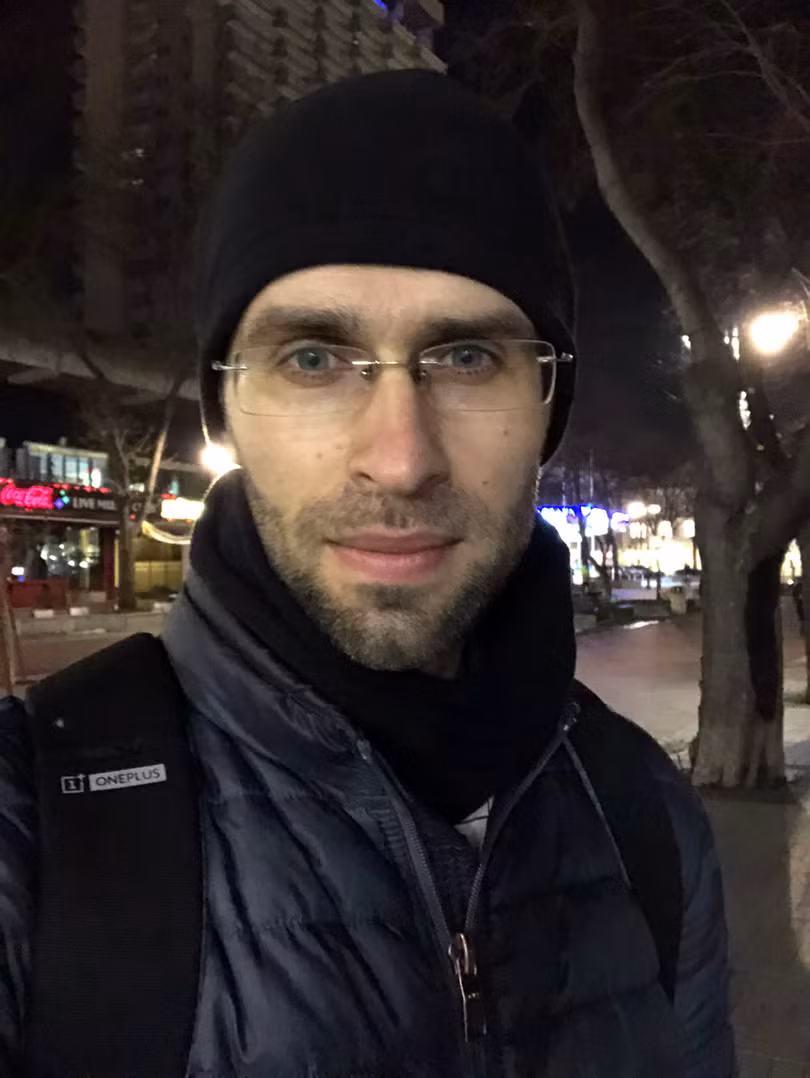 Chụp đêm với iPhone X, S9+, Pixel 2 XL và Note 8: Bạn thấy smartphone nào chụp đẹp hơn? ảnh 23