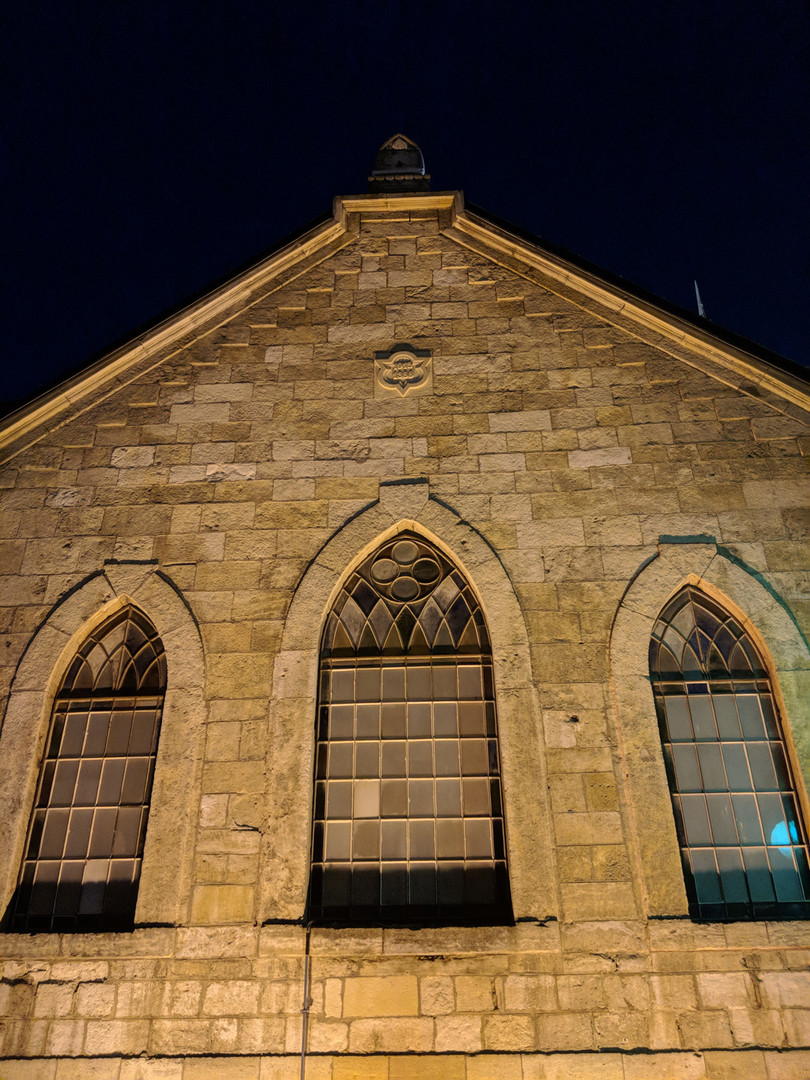 Chụp đêm với iPhone X, S9+, Pixel 2 XL và Note 8: Bạn thấy smartphone nào chụp đẹp hơn? ảnh 4