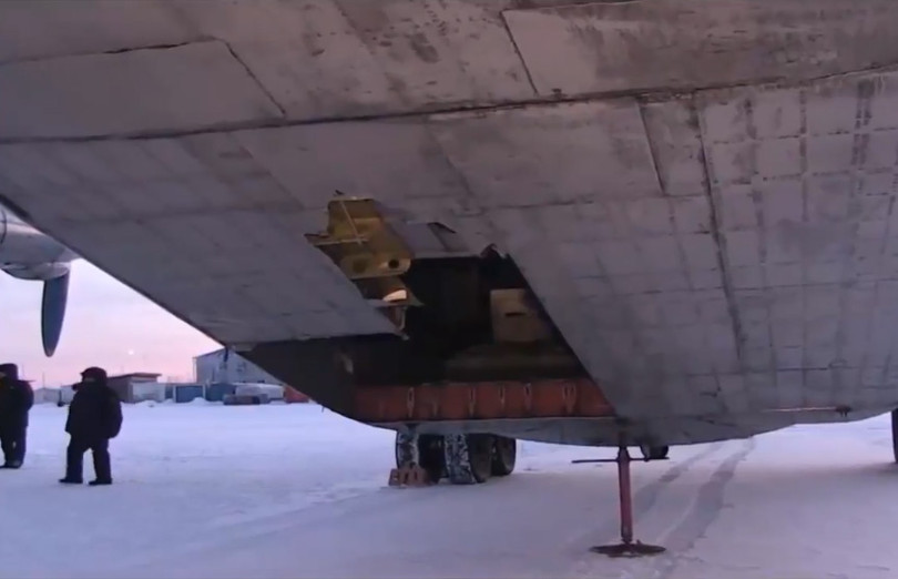 Một cơn mưa vàng và kim cương bất ngờ rơi xuống thành phố Yakutsk, Nga ảnh 1