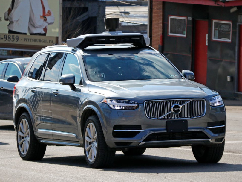 Xe tự lái của Uber vừa đâm chết một phụ nữ đi bộ: có nên phó mặc vô lăng cho máy móc? ảnh 1