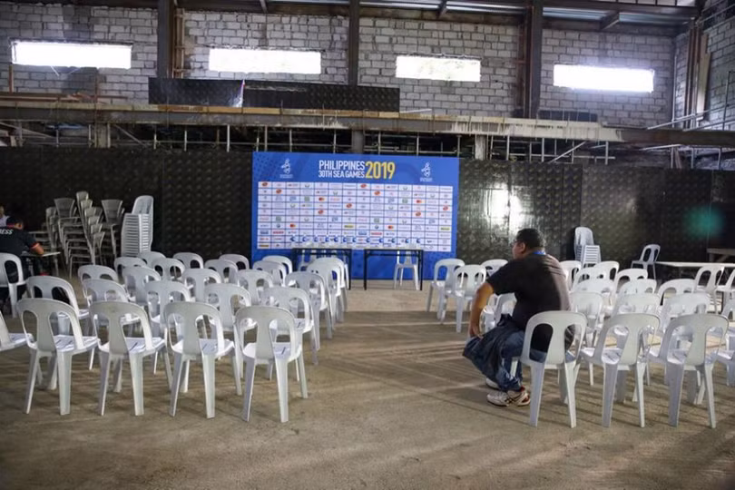 Phòng họp báo giống như nhà kho tại SEA Games 30 (ảnh: ABS-CBN News)