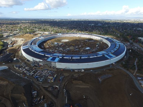 Toàn cảnh trụ sở 'phi thuyền' của Apple - ảnh 6