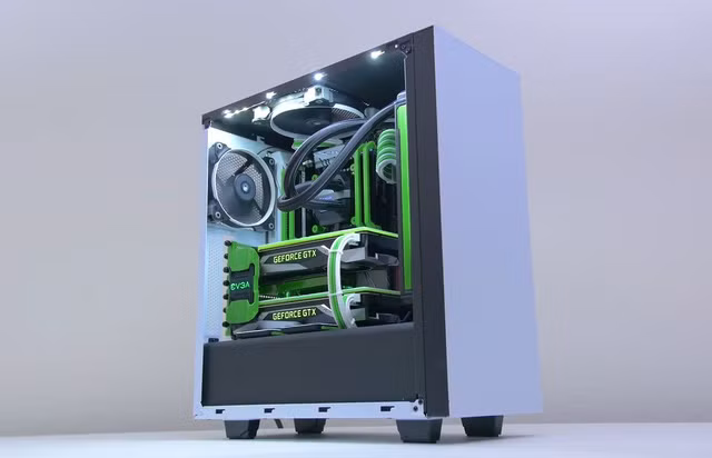 Máy tính chơi game giá 127 triệu đồng