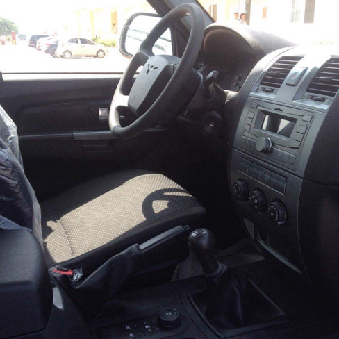 Chiêm ngưỡng 3 chiếc ô tô Nga đời mới đầu tiên về Việt Nam ảnh 7 Chiêm ngưỡng 3 chiếc ô tô Nga đời mới đầu tiên về Việt Nam ảnh 7