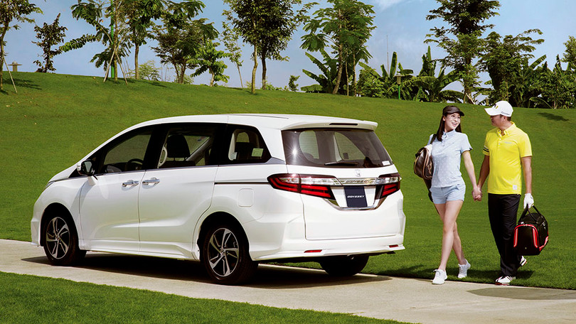 Các hãng ôtô tung khuyến mãi cuối năm ảnh 5