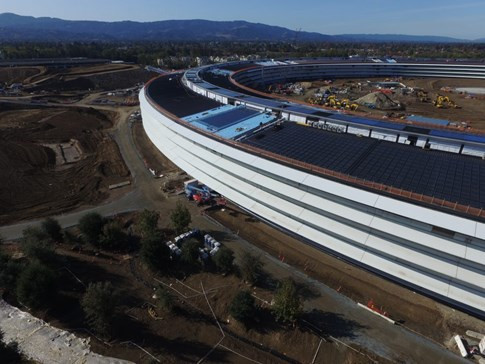 Toàn cảnh trụ sở 'phi thuyền' của Apple - ảnh 3