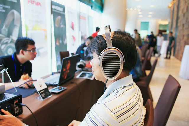 Nghe nhạc “đã tai” tại Portable Audio Show Hà Nội 2016 ảnh 1 Nghe nhạc “đã tai” tại Portable Audio Show Hà Nội 2016 ảnh 1