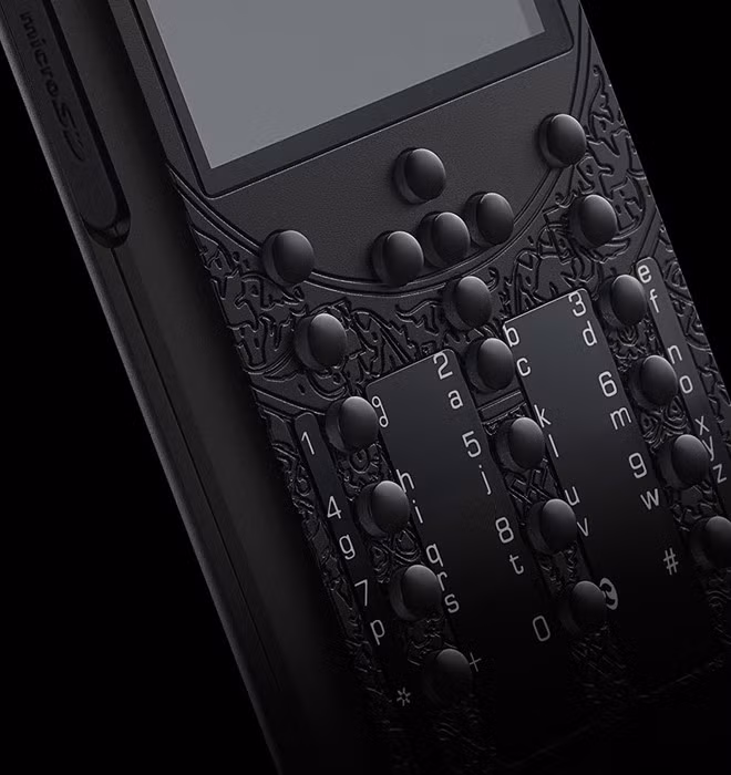 Điện thoại siêu sang cho người yêu nước Nga giá 70 triệu ảnh 6