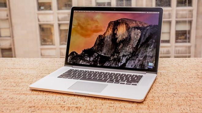 Apple MacBook Pro: Thiết kế nhôm nguyên khối Unibody mang lại cảm giác đơn giản, gọn gàng và dường như không có một chi tiết thừa trên dòng máy này. Cho đến hiện tại, MacBook Pro vẫn được cho là chiếc laptop đẹp nhất, dù không sở hữu kỷ lục nào về thiết kế.