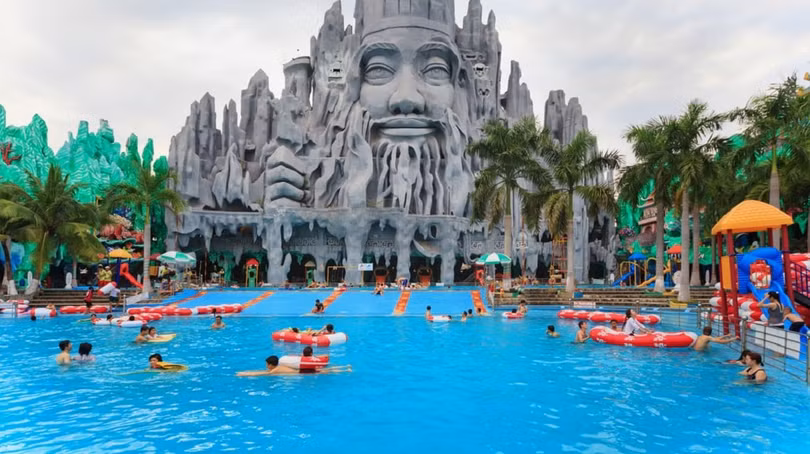 Việt Nam có nhiều địa điểm du lịch độc đáo với du khách (ảnh: Shutterstock)