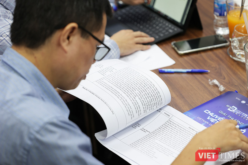 vt_hoi dong chung khao vda 2.jpg