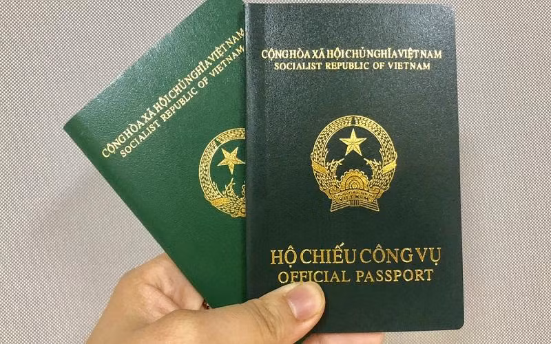 Người dân có thể đăng ký làm hộ chiếu online từ 1/6