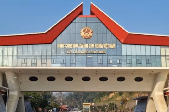 Hết “làm luật" ở cửa khẩu nhờ số hóa