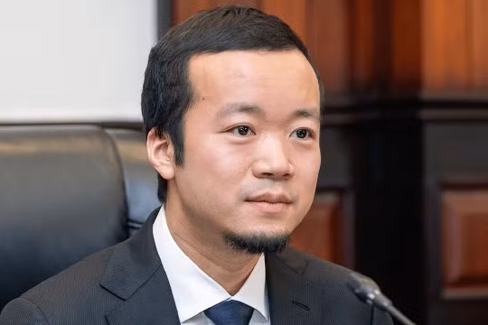 Ông trùm Prince Group Chen Zhi bị dẫn độ từ Campuchia về Trung Quốc để phục vụ điều tra