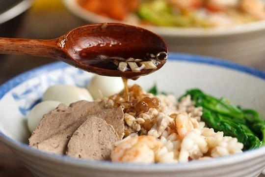 Ăn mặn - thói quen gây tăng huyết áp, suy thận