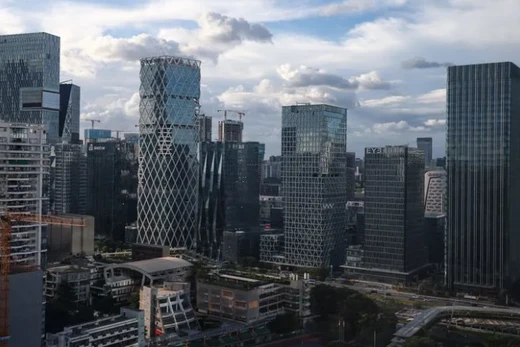 Tòa nhà Tencent và các tòa nhà doanh nghiệp khác ở Thâm Quyến. Ảnh: Reuters.