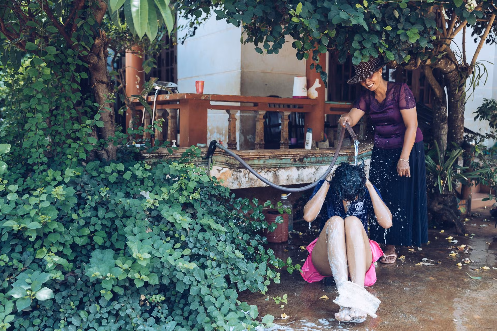 Ngôi nhà giản dị và người mẹ chưa từng xuất hiện trước công chúng của hoa hậu Ngôi nhà giản dị và người mẹ chưa từng xuất hiện trước công chúng của hoa hậu