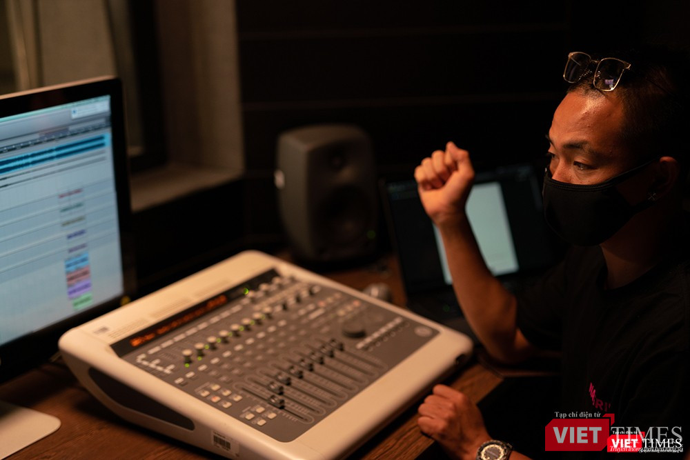 Những khuôn hình cực nhọc hậu trường sản xuất 