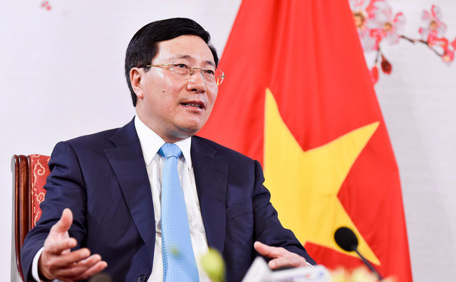 Phó Thủ tướng Phạm Bình Minh khẳng định chiến thắng của đội tuyển Việt trên sân cỏ đã đưa tên tuổi Việt Nam lên một vị thế mới trong lòng bạn bè quốc tế Phó Thủ tướng Phạm Bình Minh khẳng định chiến thắng của đội tuyển Việt trên sân cỏ đã đưa tên tuổi Việt Nam lên một vị thế mới trong lòng bạn bè quốc tế