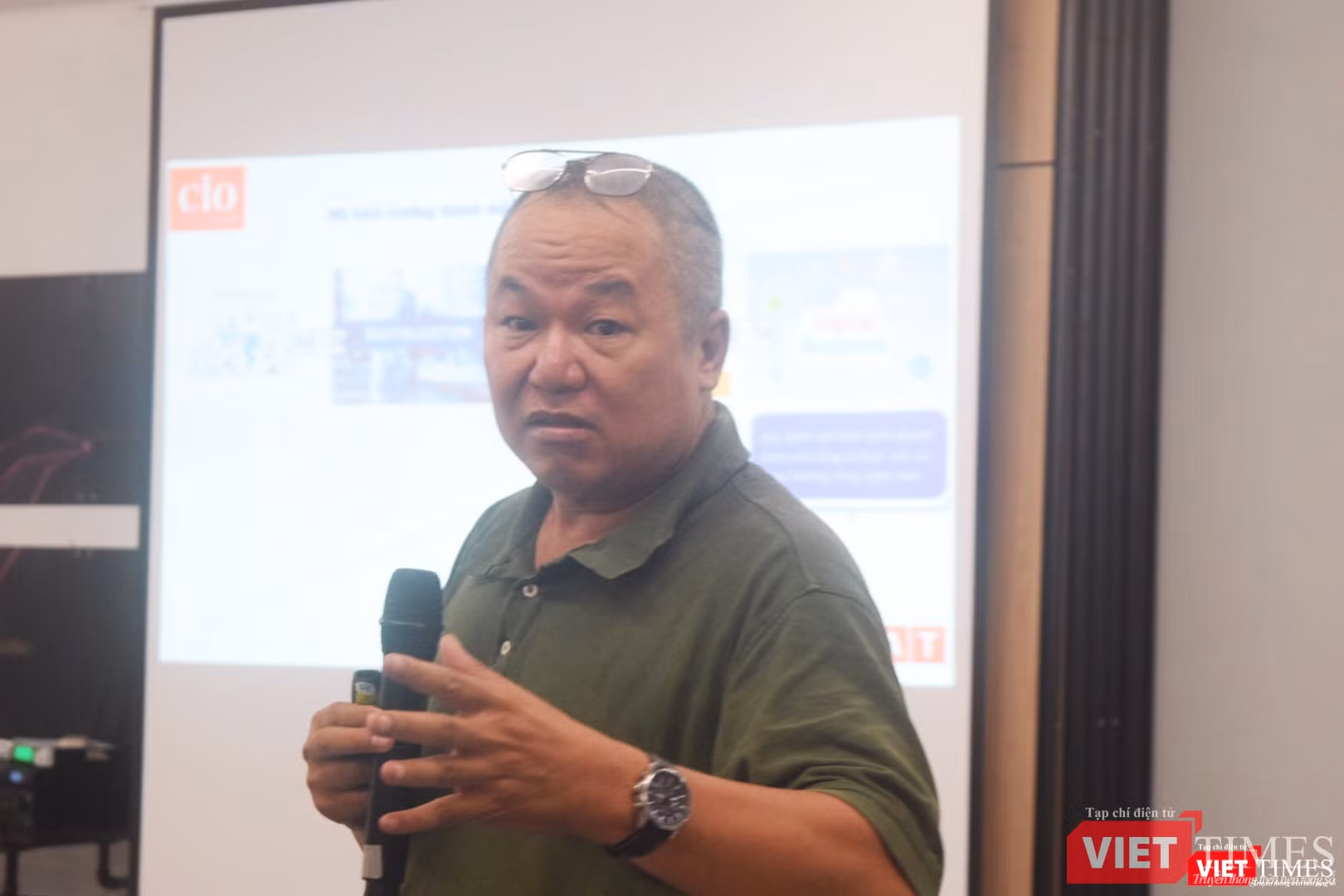 Ông Phí Anh Tuấn, chủ tịch HĐQT công ty TNHH tư vấn CNTT PAT tha thiết nhắc nhở các doanh nghiệp: "Hãy nghĩ lớn!"