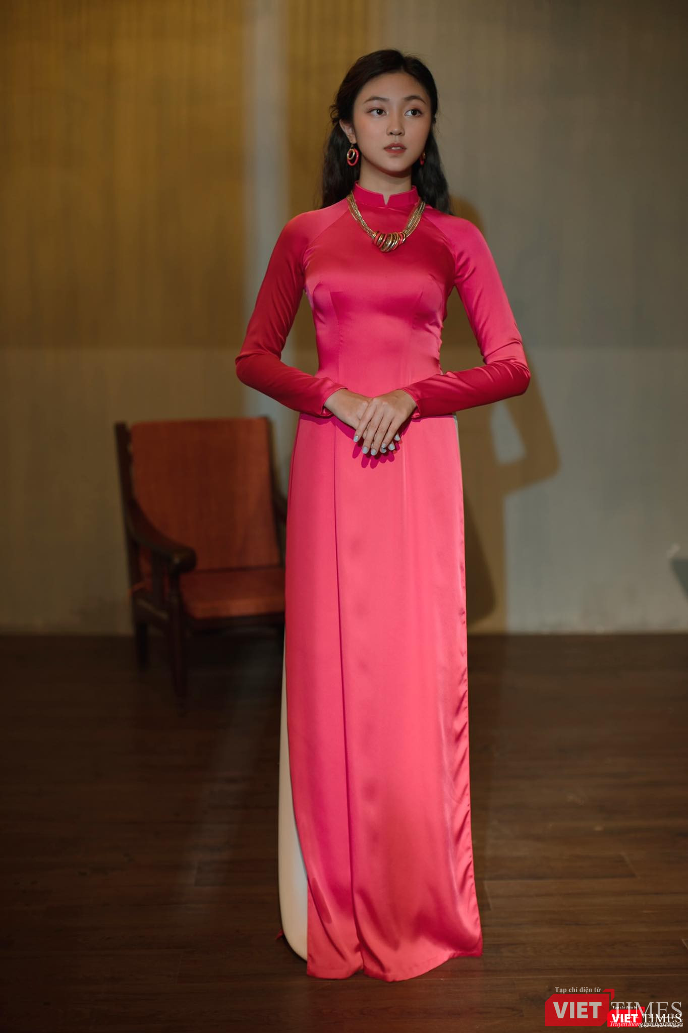 Vẻ đẹp rực rỡ, nét xuân thì của người con gái đang bước dần vào độ chín Vẻ đẹp rực rỡ, nét xuân thì của người con gái đang bước dần vào độ chín