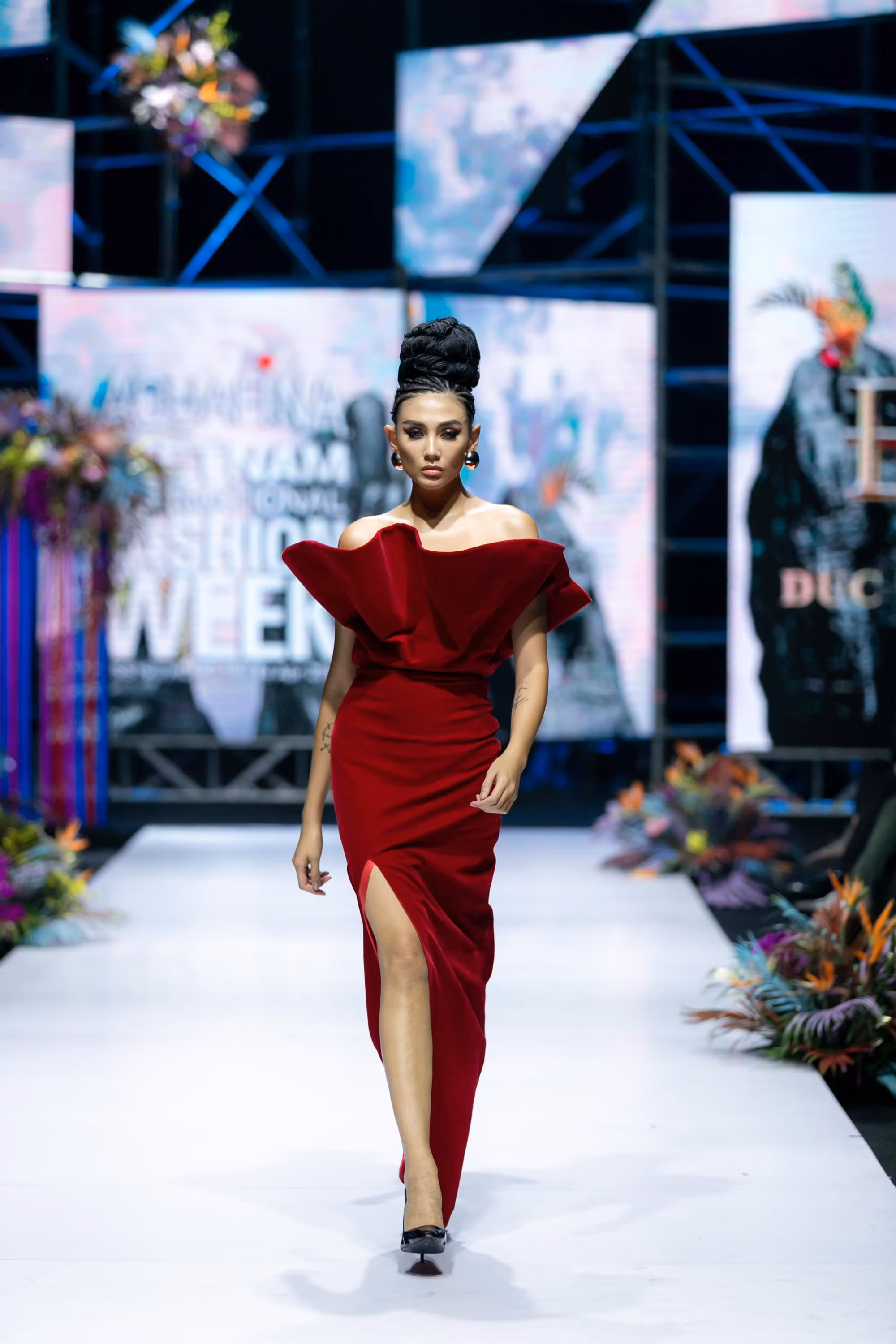 Siêu mẫu Võ Hoàng Yến