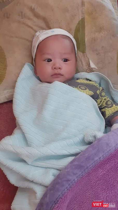 “Thành quả sau 3 năm chờ đợi mong mỏi chạy chữa và làm thụ tinh trong ống nghiệm hai lần thất bại” – Một người mẹ trẻ khoe hình em bé hơn 3 tháng tuổi, kèm theo lời chúc các mẹ khác sớm có tin vui. “Thành quả sau 3 năm chờ đợi mong mỏi chạy chữa và làm thụ tinh trong ống nghiệm hai lần thất bại” – Một người mẹ trẻ khoe hình em bé mới sinh được hơn 3 tháng tuổi, kèm theo lời chúc các mẹ khác sớm có tin vui.