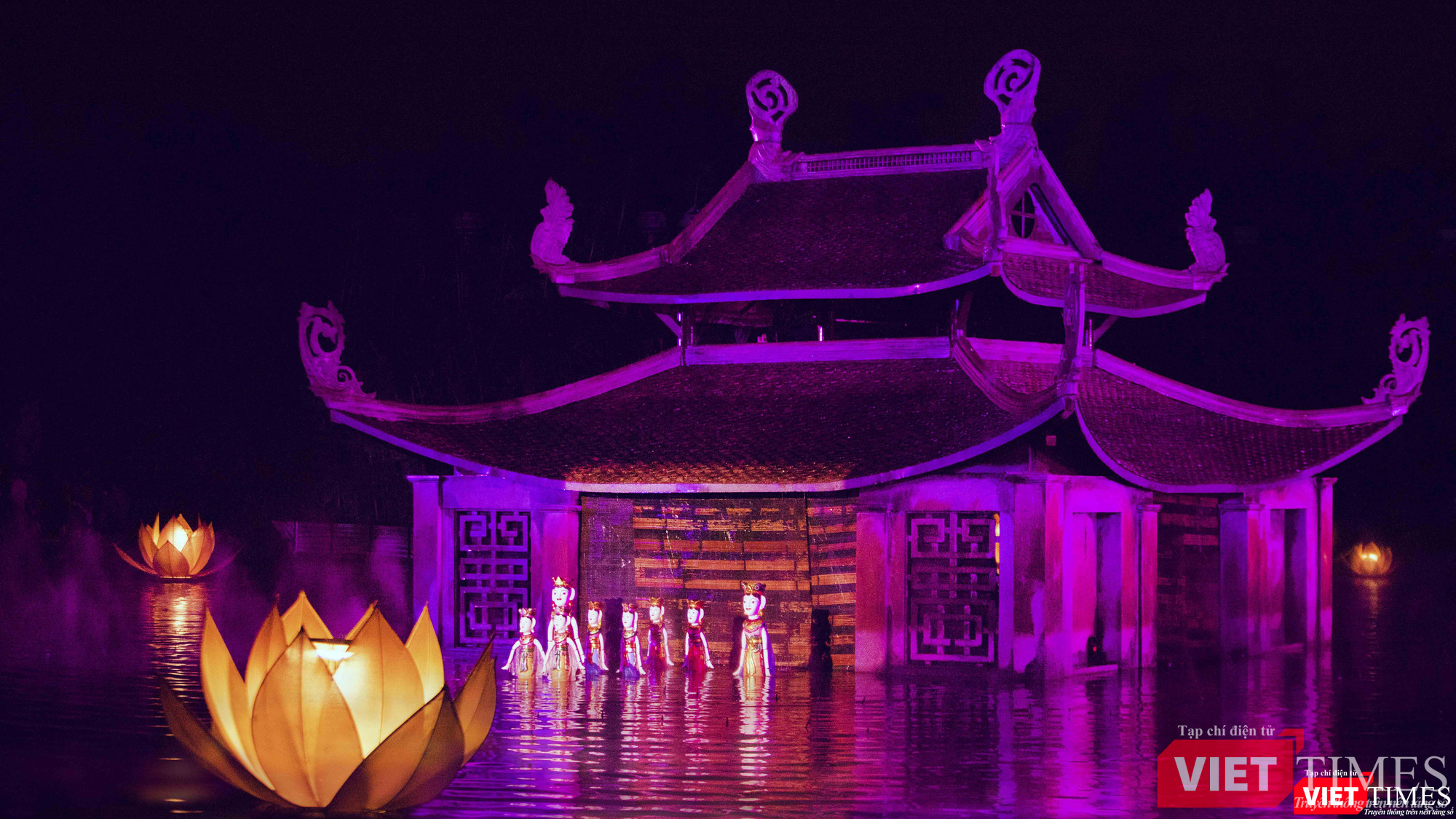 Cảnh trong vở diễn đậm chất Việt 