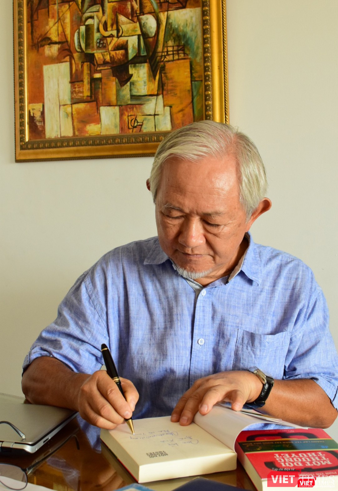 Một đời như kẻ tìm đường - ấn phẩm mới nhất của GS Phan Văn Trường có nội dung về triết lý sống