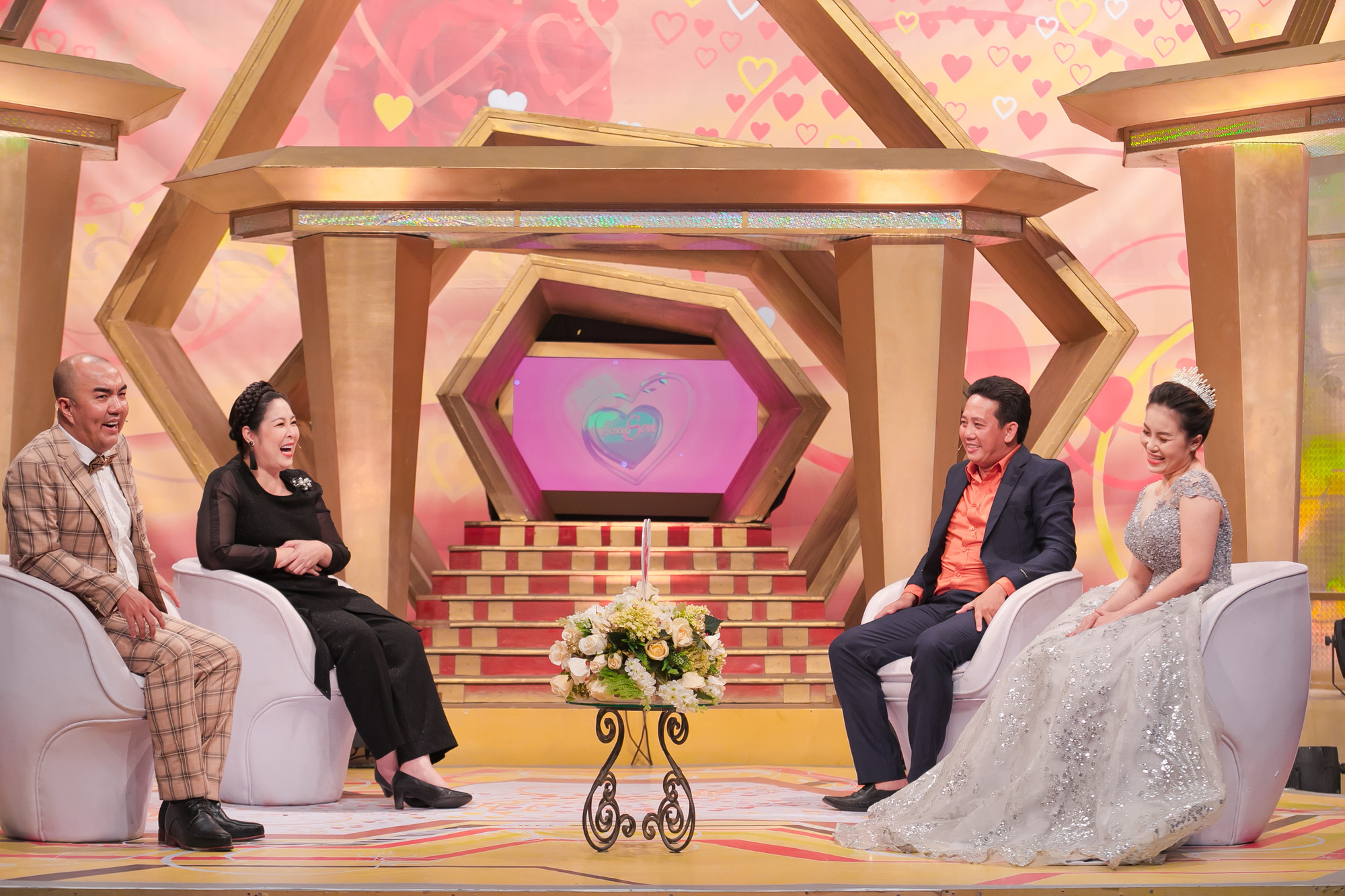 NSND Hồng Vân và Quốc Thuận nghe vợ chồng diễn viên Lê Nam lần đầu nói lại nguyên nhân vụ đột quỵ