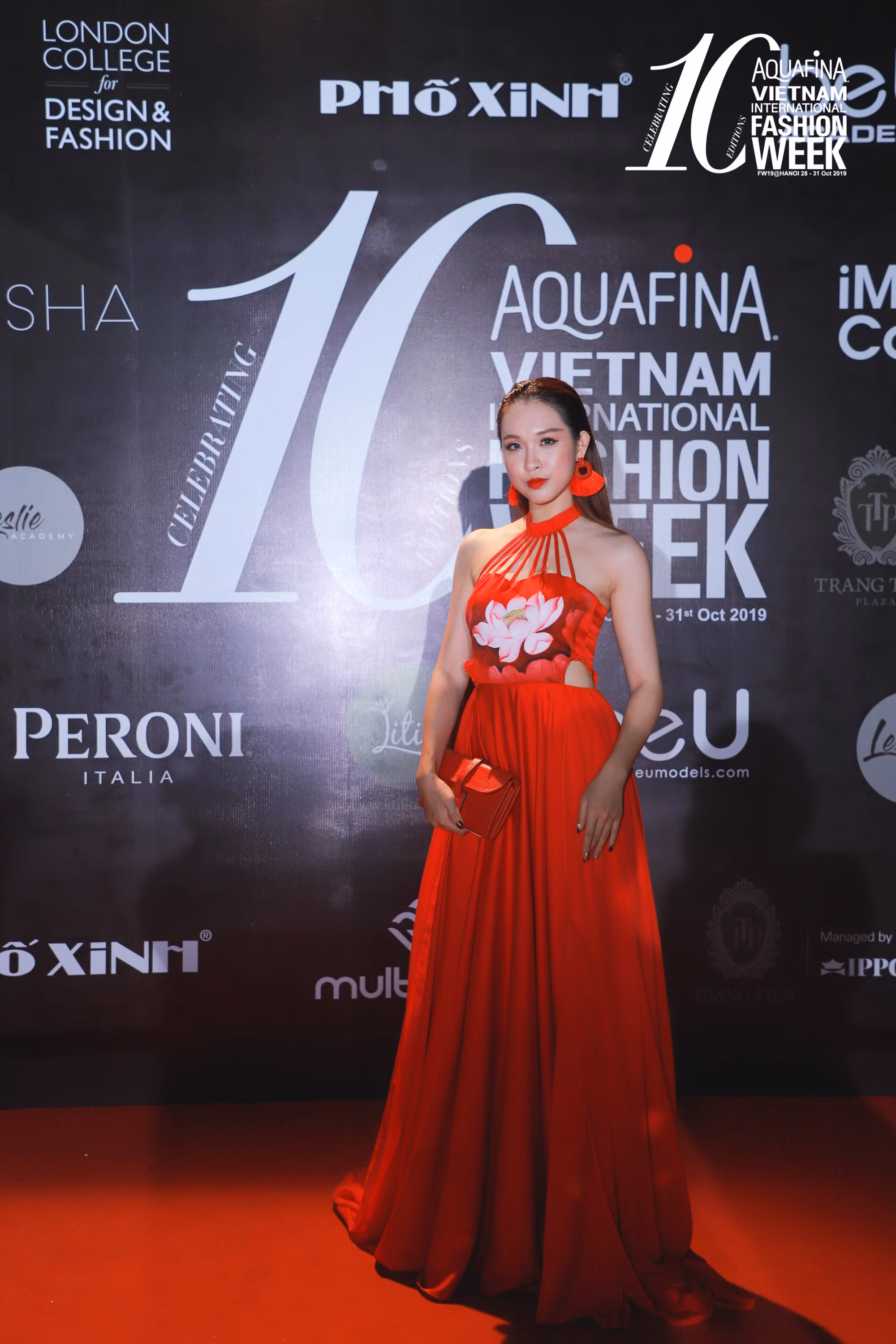 Người đẹp Jolie Nguyễn