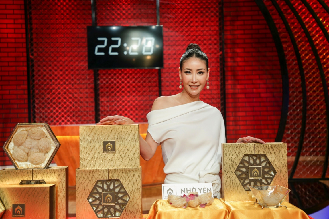 Hoa hậu Hà Kiều Anh 