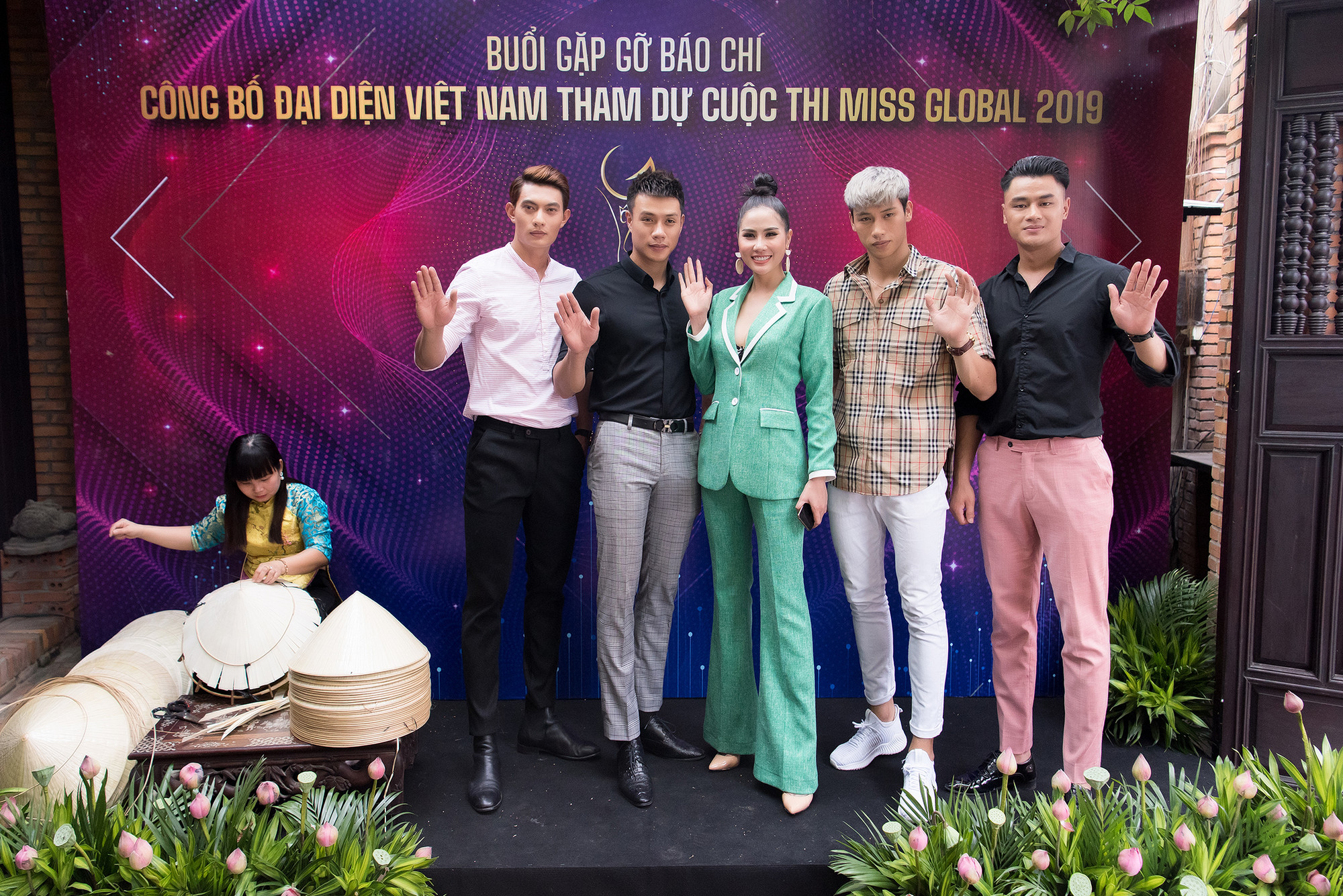 Top 4 Mister Việt Nam 2019 và Miss Earth Việt Nam 2019 Hoàng Hạnh