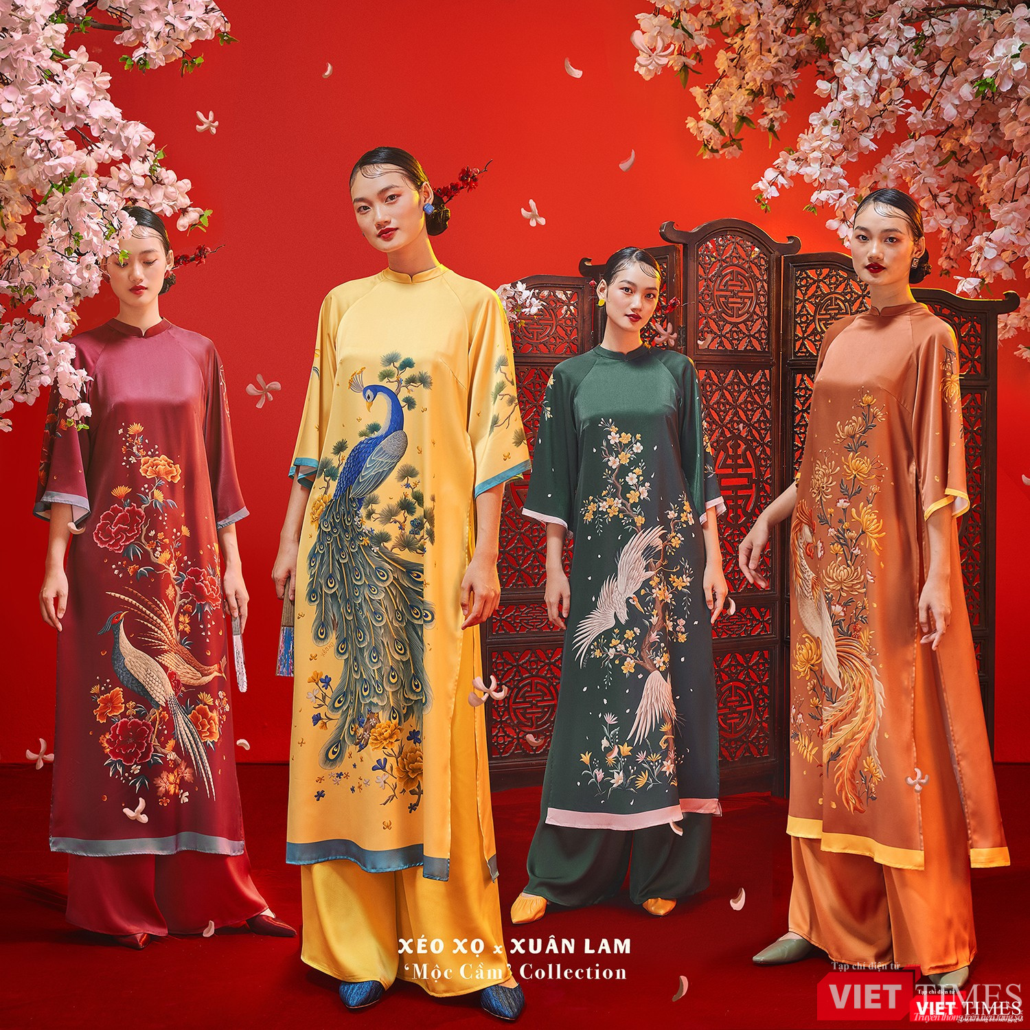 Tranh Tứ Bình được họa sĩ Xuân Lam sáng tạo trên áo dài xuân Tranh Tứ Bình được họa sĩ Xuân Lam sáng tạo trên áo dài xuân