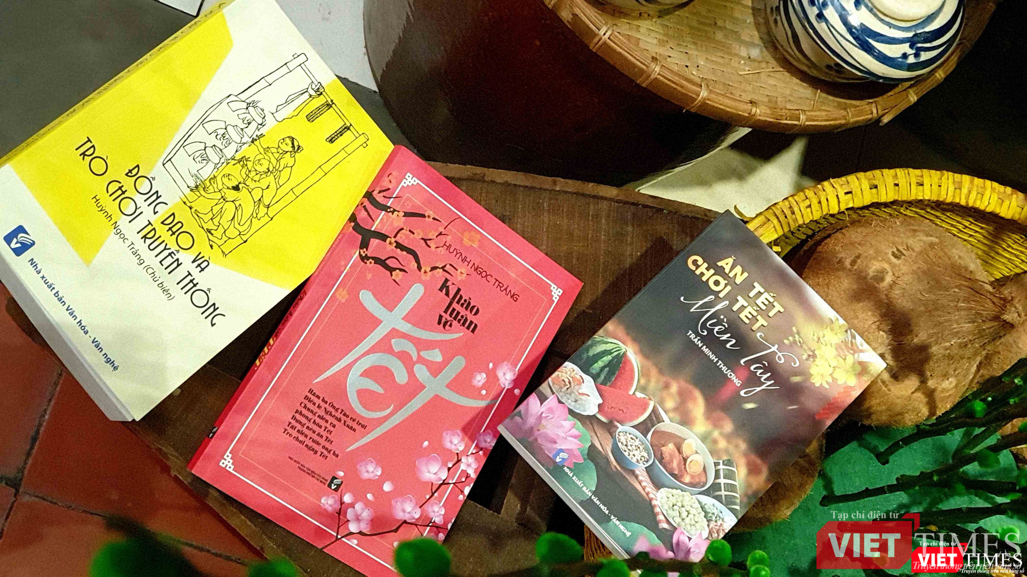 Khảo luận về Tết của nhà nghiên cứu Huỳnh Ngọc Trảng mang lại cái nhìn tổng quan về Tết Khảo luận về Tết của nhà nghiên cứu Huỳnh Ngọc Trảng mang lại cái nhìn tổng quan về Tết