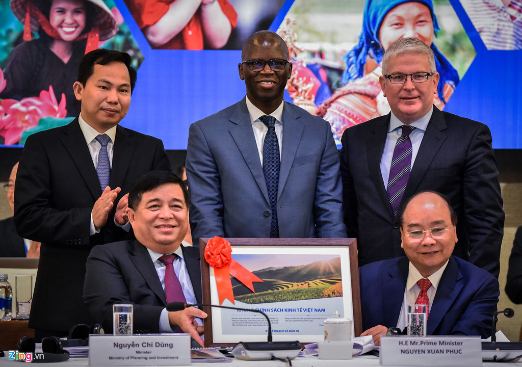 Việt Nam với câu hỏi 'đang ở đâu, cần làm gì và như thế nào' hình ảnh 3 Viet Nam voi cau hoi 'dang o dau, can lam gi va nhu the nao' hinh anh 3